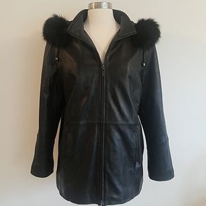 Gallery leather coat‎